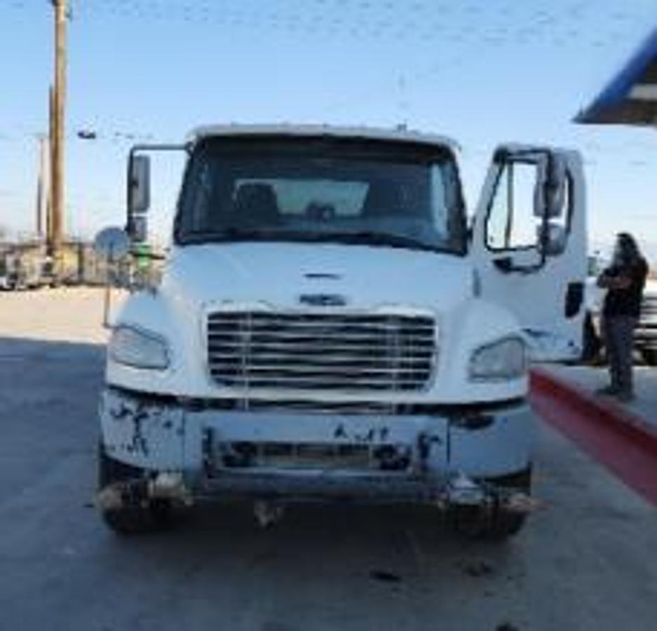 Used 2019 Freightliner 4,000 Gallon water truck 