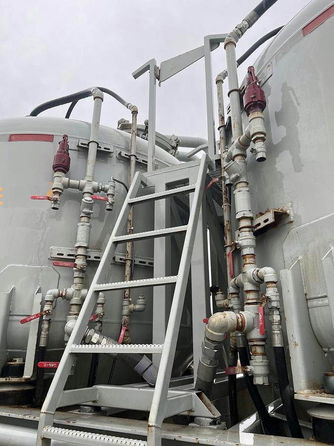 Used 2012 Wilco Dry Bulk Trailer