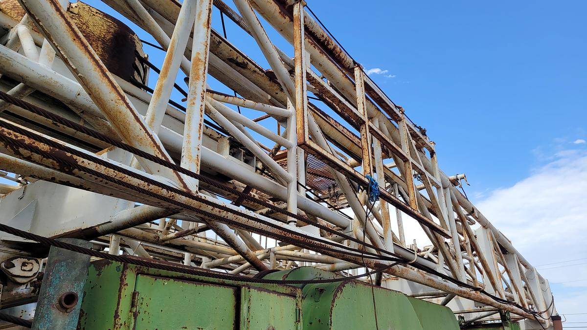 Used 1980 Franks 300 Workover Rig