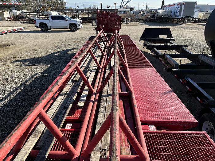 Used 2013 Hawker Pipe Handler