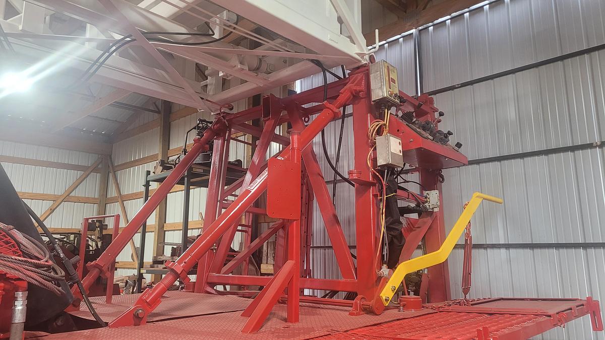 Refurbished Cameron 550 Workover Rig