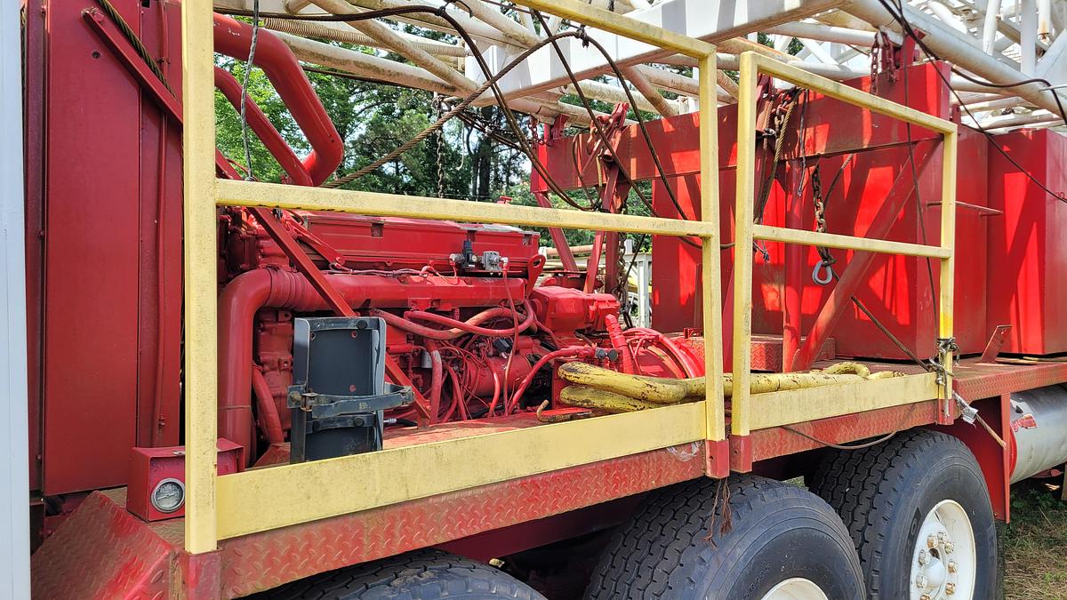 Used 2005 Lanco 750 Workover Rig