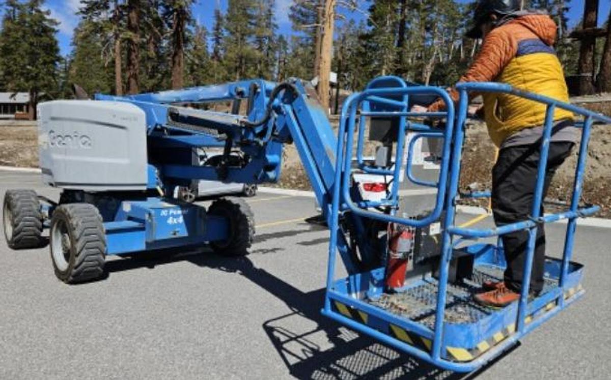 Used Genie 45ft Articulating Boom