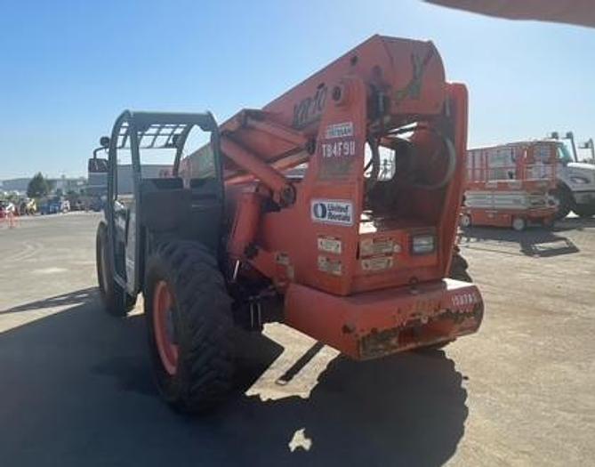 Used Reach lift 10,000Lbs