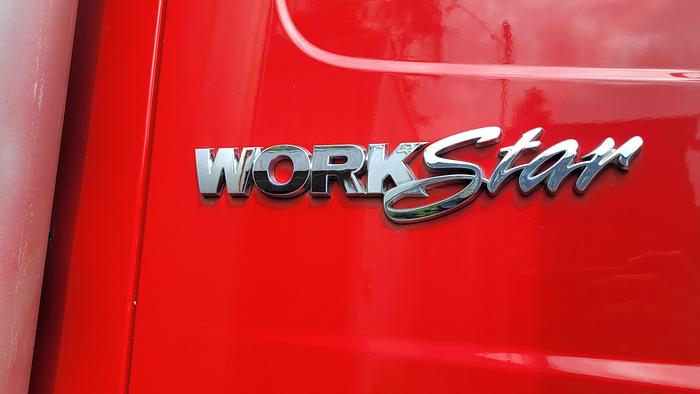 Used 2011 VOLVO Water Truck