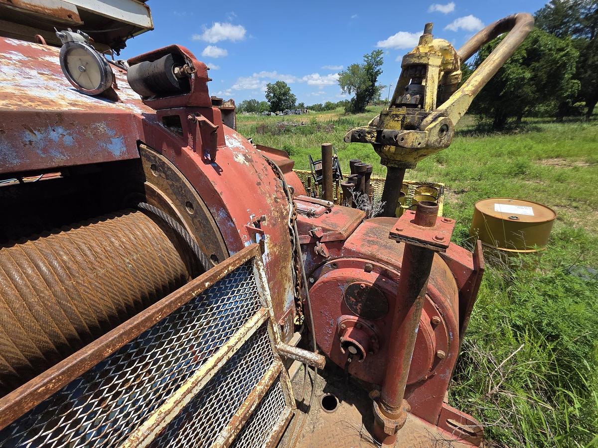 Used Skytop Brewster N-46 900 HP Drilling Rig