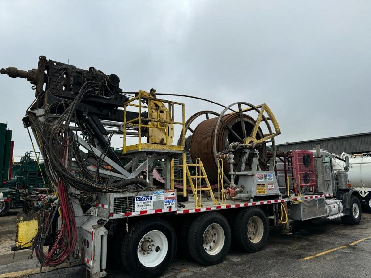 Used Caterpillar Bodyload Coiled Tubing Unit