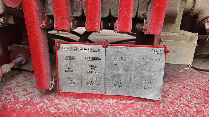 Used 2004 Franks 1287 Workover Rig