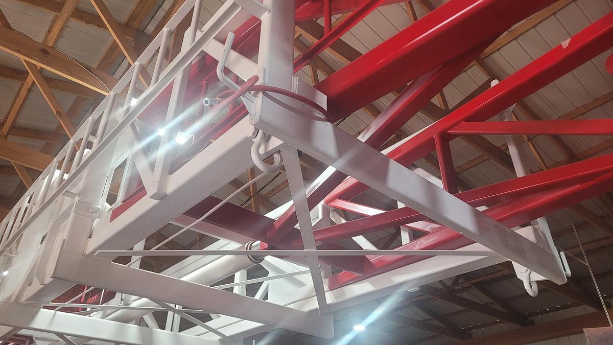 Refurbished Cameron 550 Workover Rig