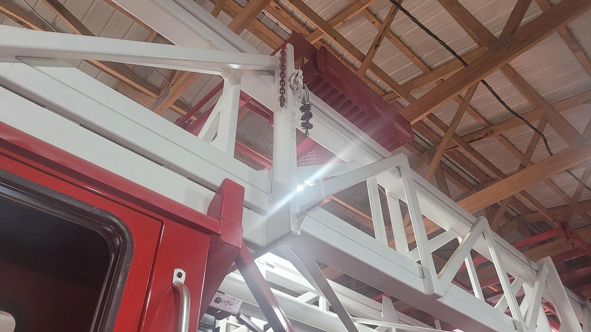 Refurbished Cameron 550 Workover Rig