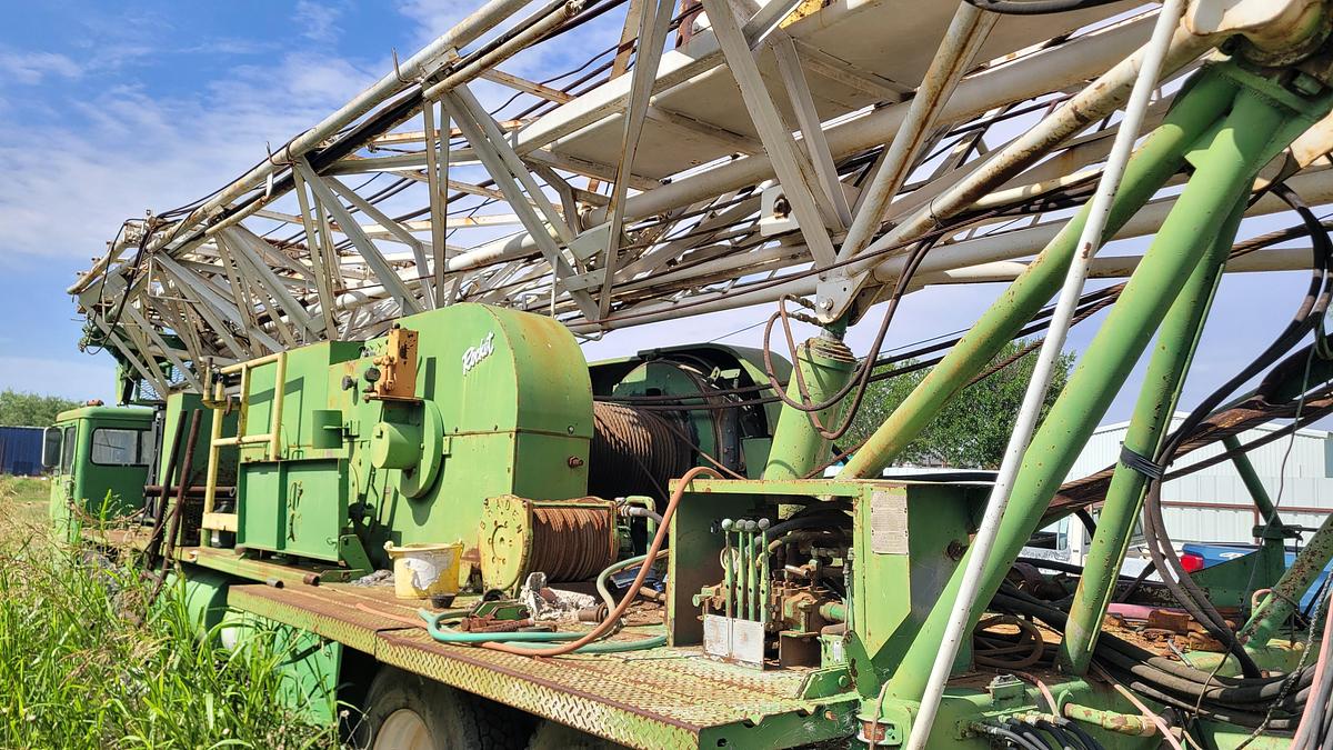 Used 1980 Franks 1287 Workover Rig