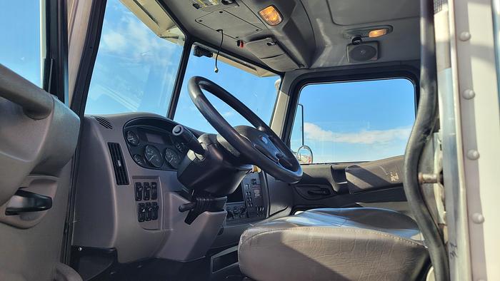 Used 2015 Peterbilt 382