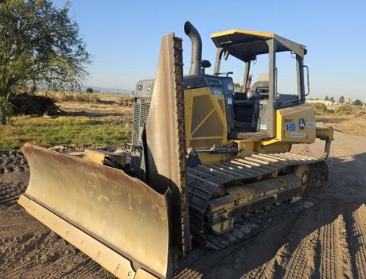 Used 650K John deere crawler dozer