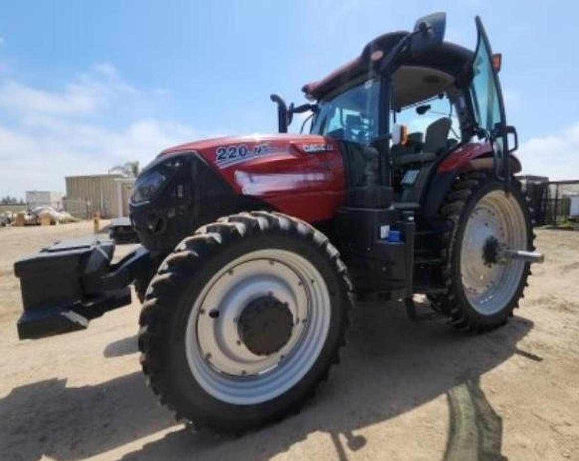 Used 2022 CASE PUMA 220