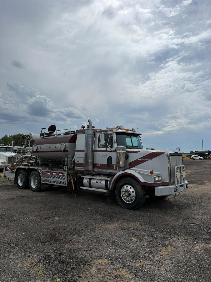 Used 2005 Western Star Cement Pumper