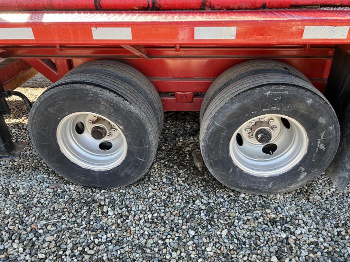 Used 2013 Hawker Pipe Handler