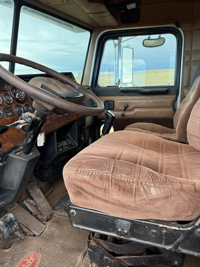 Used 2003 Guzzler Vacuum Excavator Truck