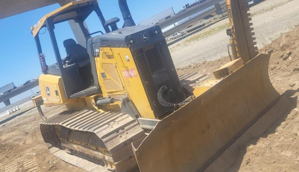 Used 650K John deere crawler dozer