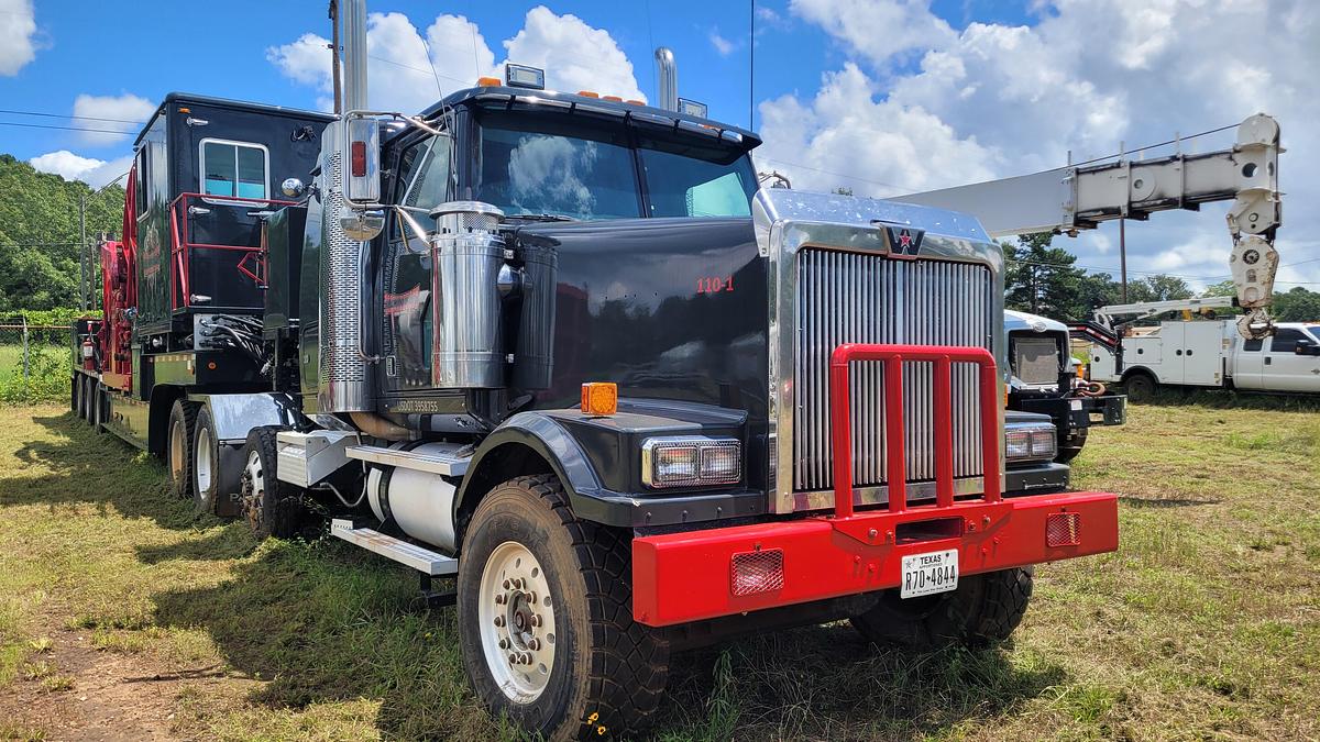 Used 2003 NOV Hydra Rig Coiled Tubing Unit