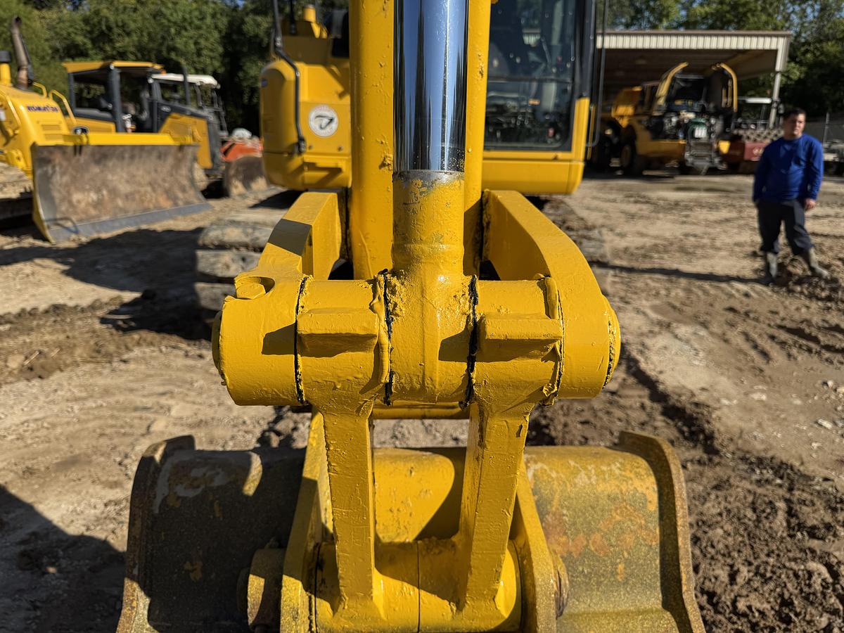 Used 2022 KOMATSU PC138-11