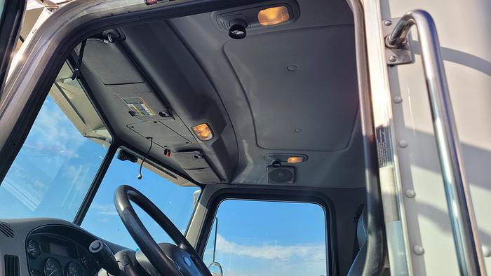 Used 2015 Peterbilt 382