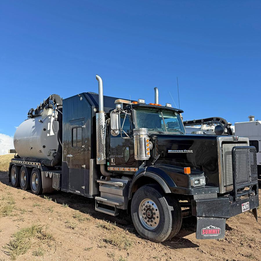 Used 2014 Tornado F4SL Hydro Excavator