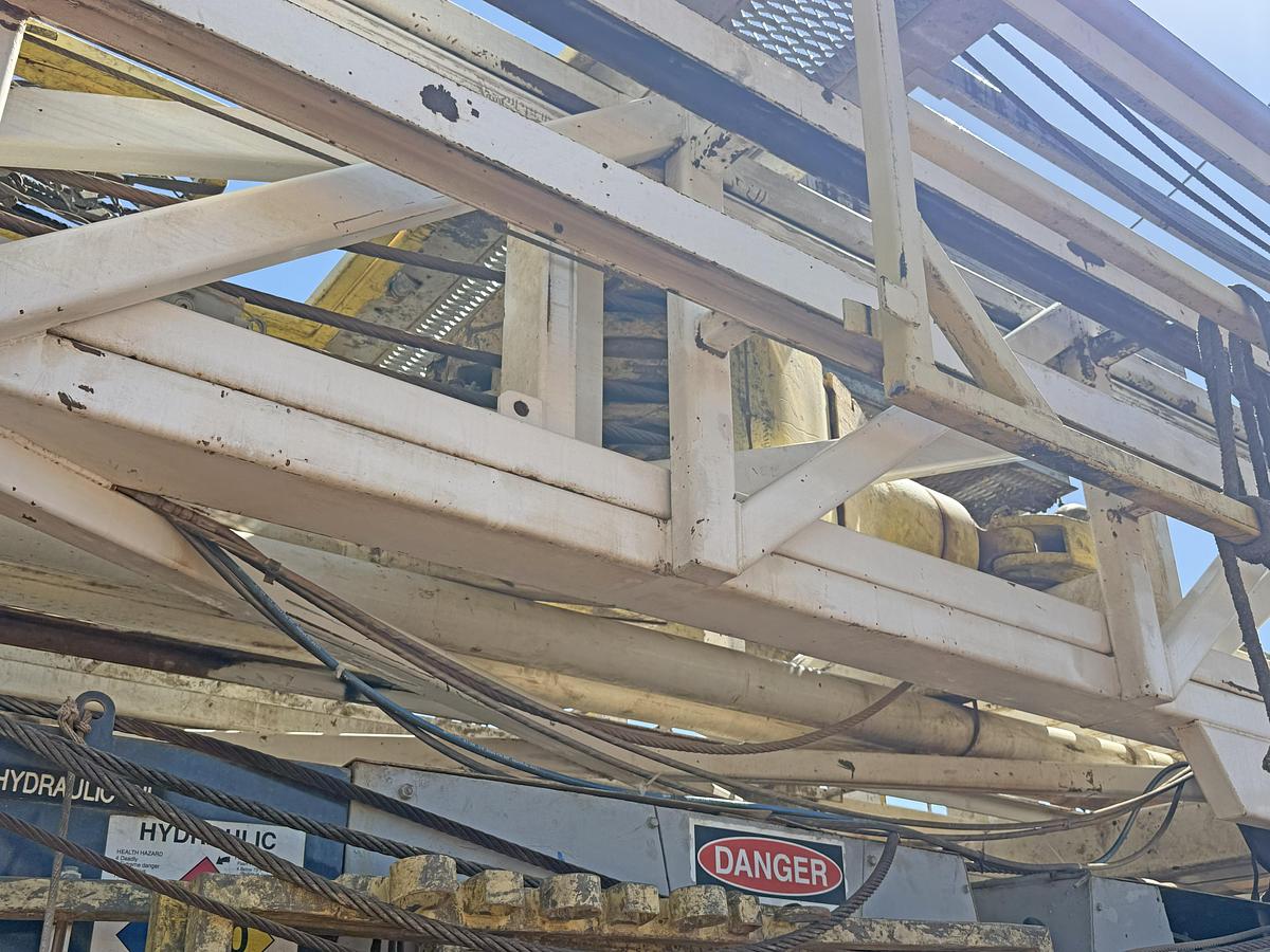 Used 2007 Cameron 550 Workover Rig