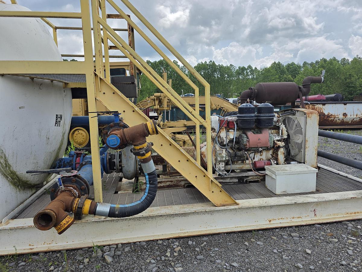 Used Baker Hughes 200 BBL Mix Plant