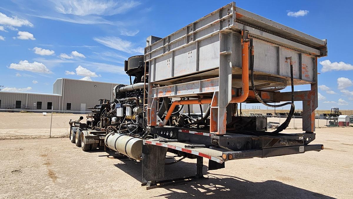 Used 2011 Caterpillar Gardner Denver 2500 Frac Pump
