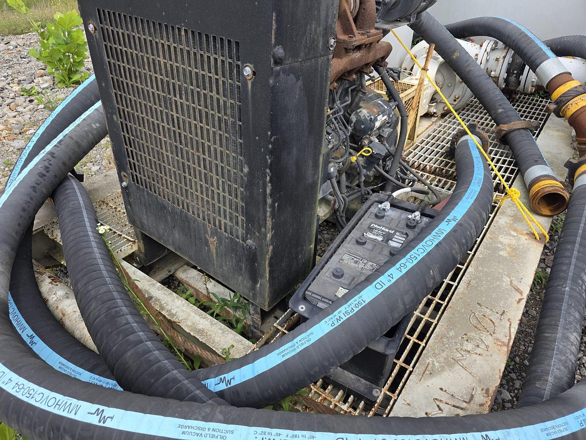Used Baker Hughes 200 BBL Mix Plant