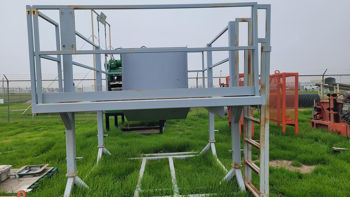 Used MI SWACO Shaker Stand