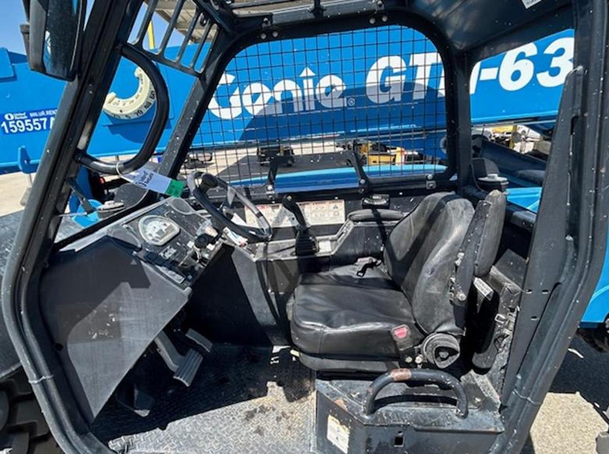 Used 2015 Genie GTH-636