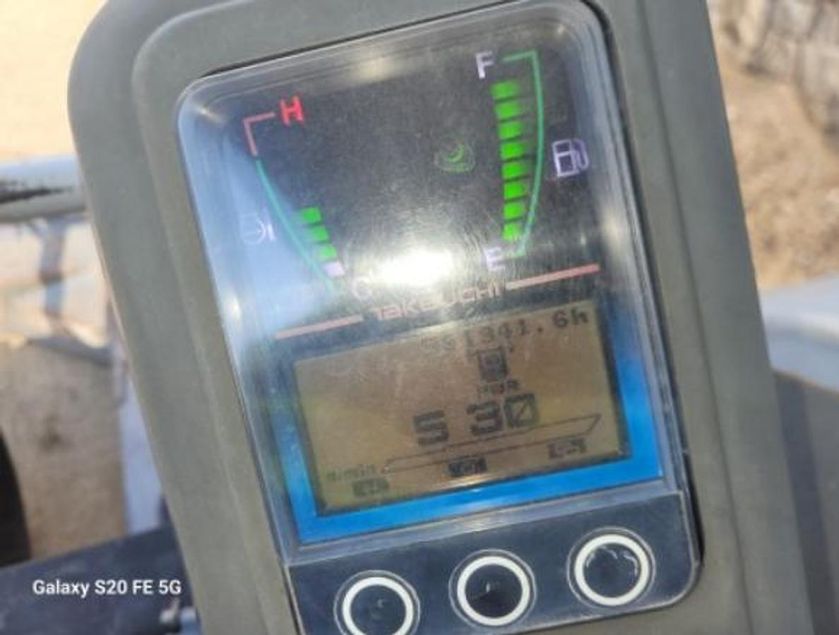 Used TAKEUCHI TB260 MINI EXCAVATOR