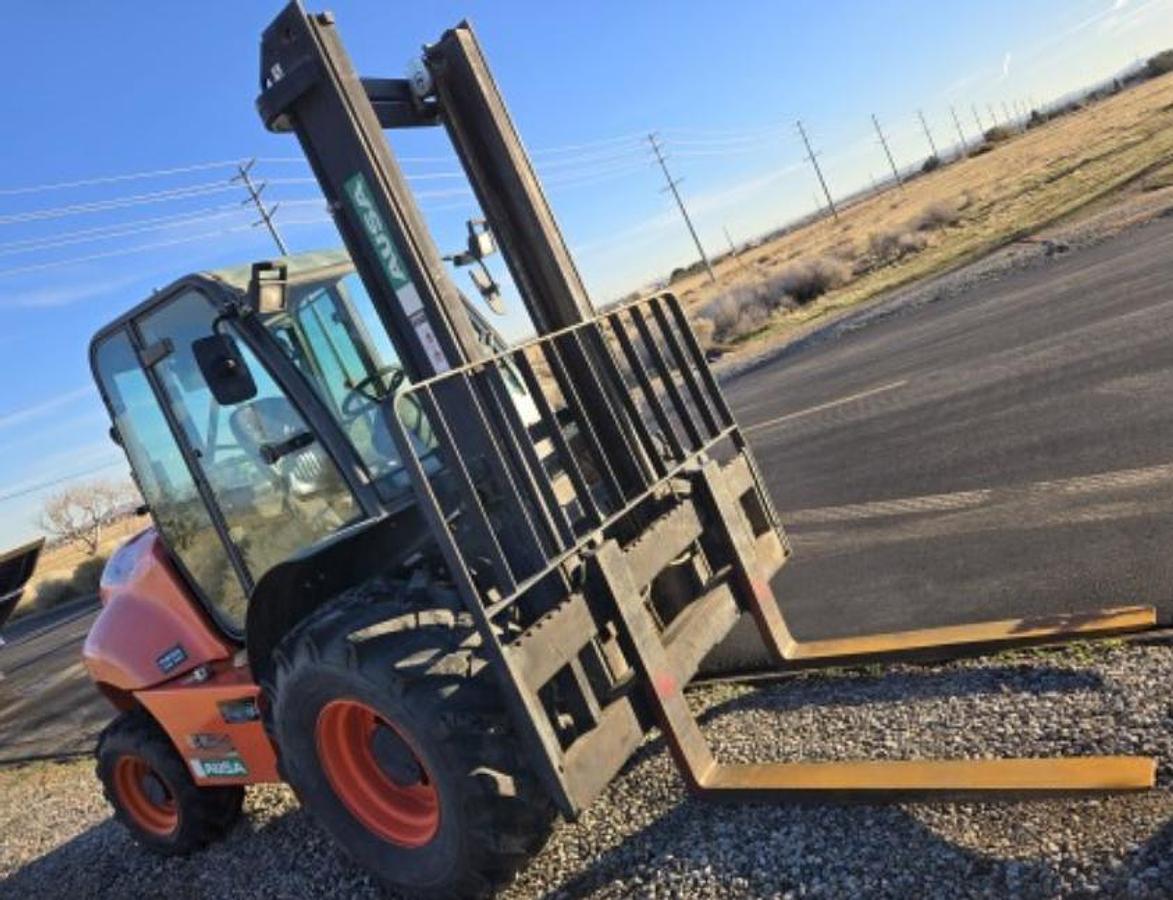 Used 2021 AUSA C401HX4 8,000Lbs forklift