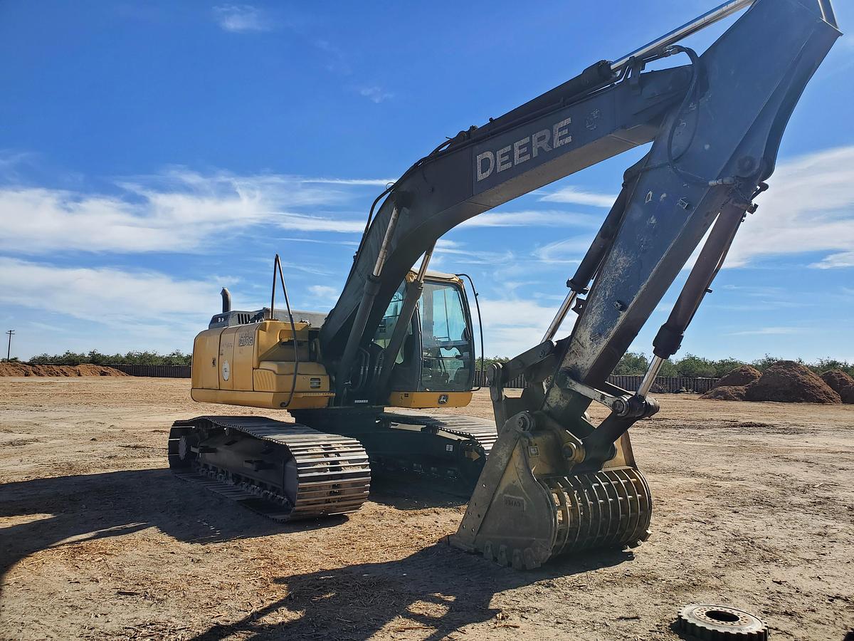 Used 2012 John Deere 210G LC Excavator
