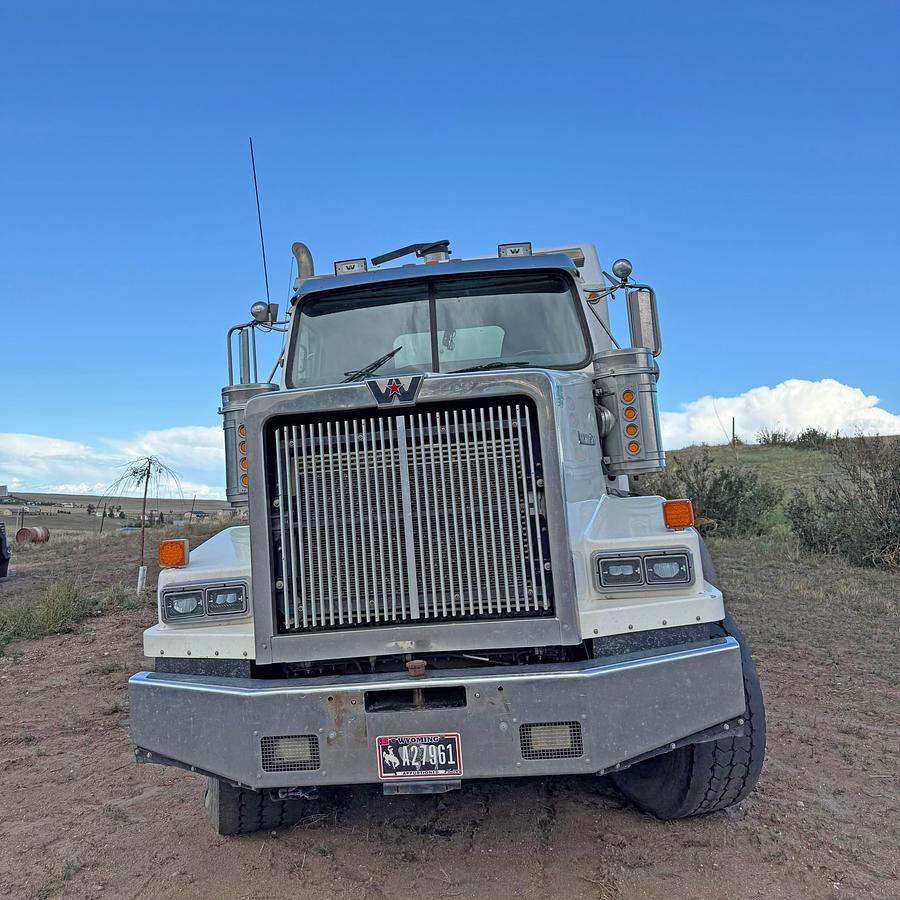 Used 2014 Tornado F4SL Hydro Excavator