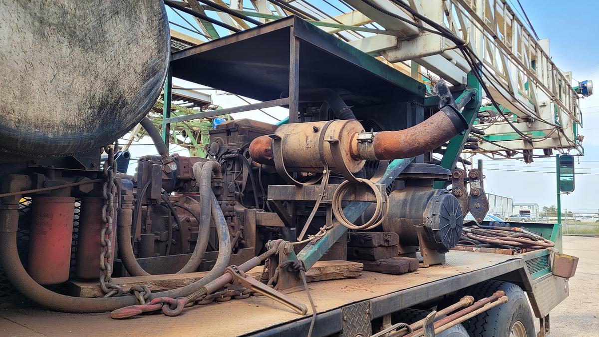 Used 2013 Rig Works Mustang 550 Workover Rig