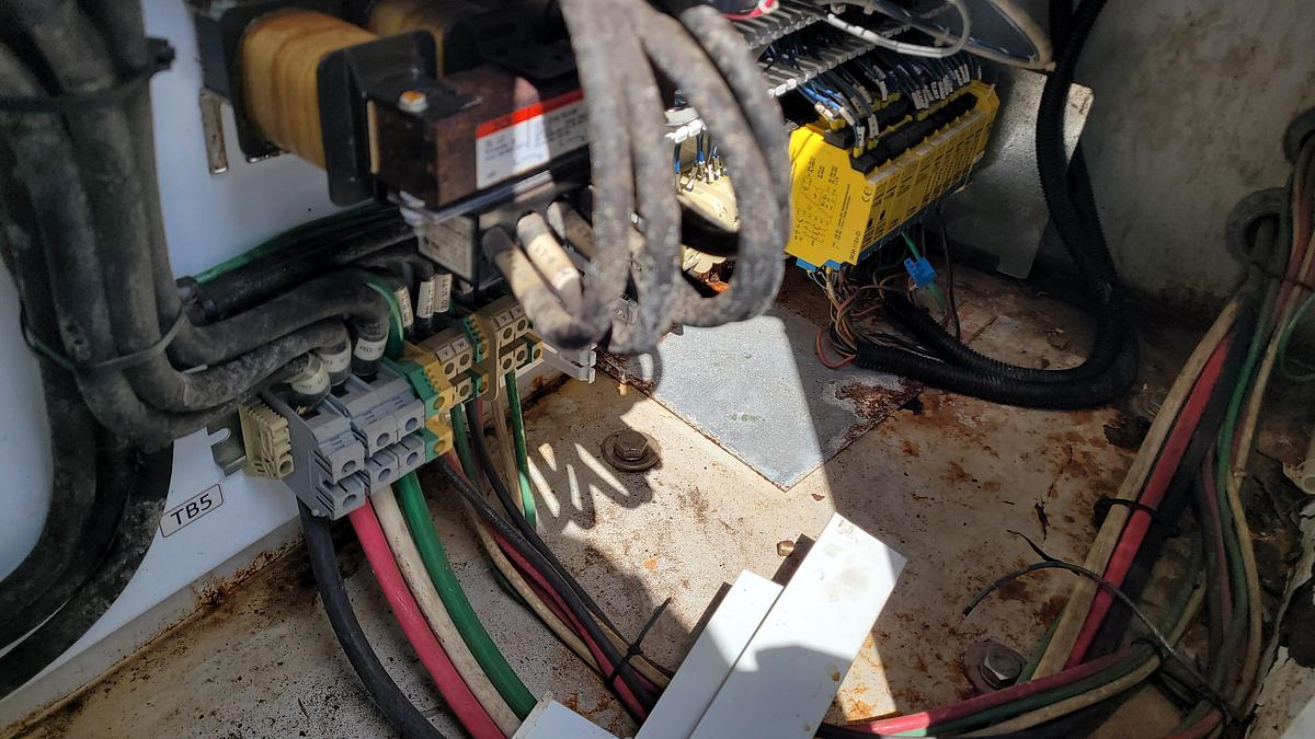 Used 2013 MI SWACO CD 500 UV Centrifuge