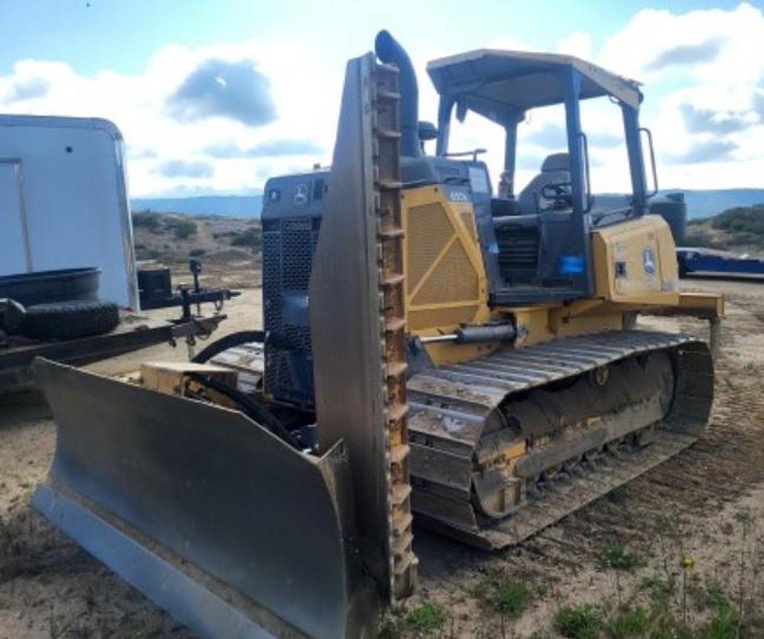 Used 650K John deere crawler dozer