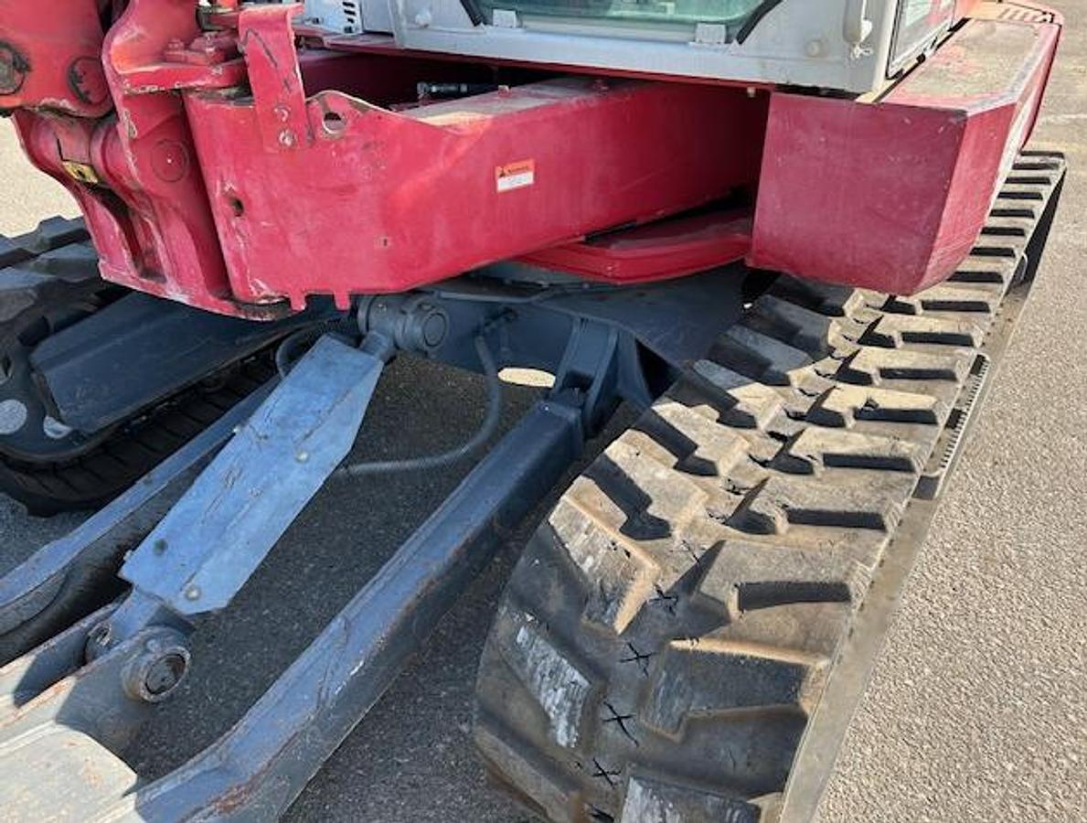 Used 2018 TAKEUCHI TB280FR