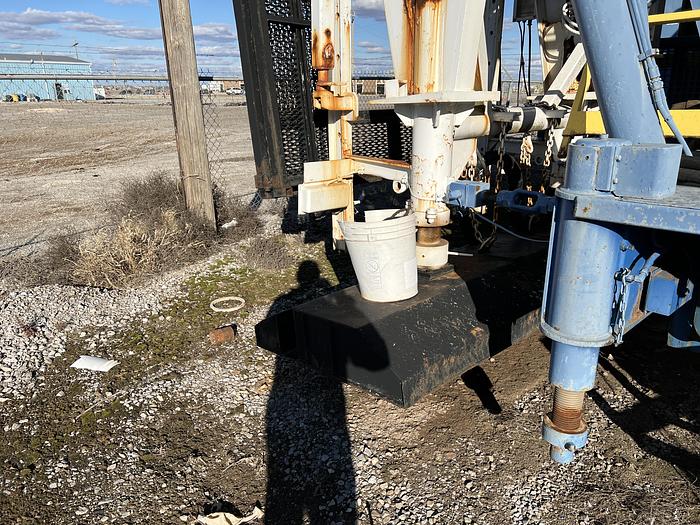 Used 2006 SJ Petro XJ400 Workover Rig