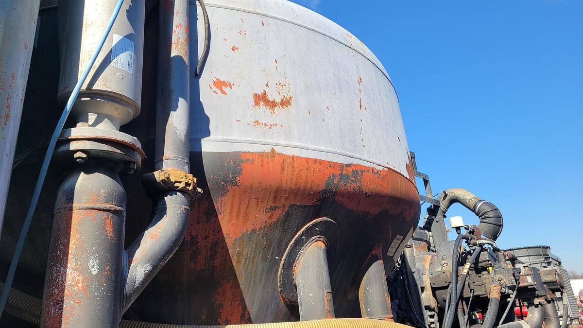 Used 2008 International Cement Pumper