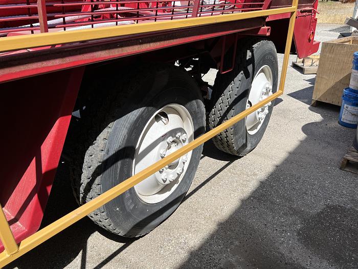 Used 1982 Franks Explorer 300 Carrier