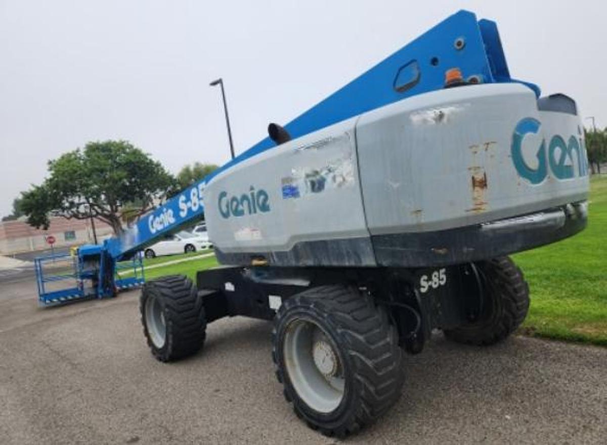 Used 2017 GENIE S85 TELESCOPIC 85FT BOOM 4WD