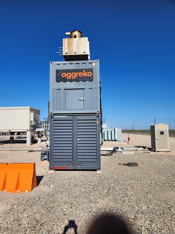 Used 2010 Volvo 550 kW Genset