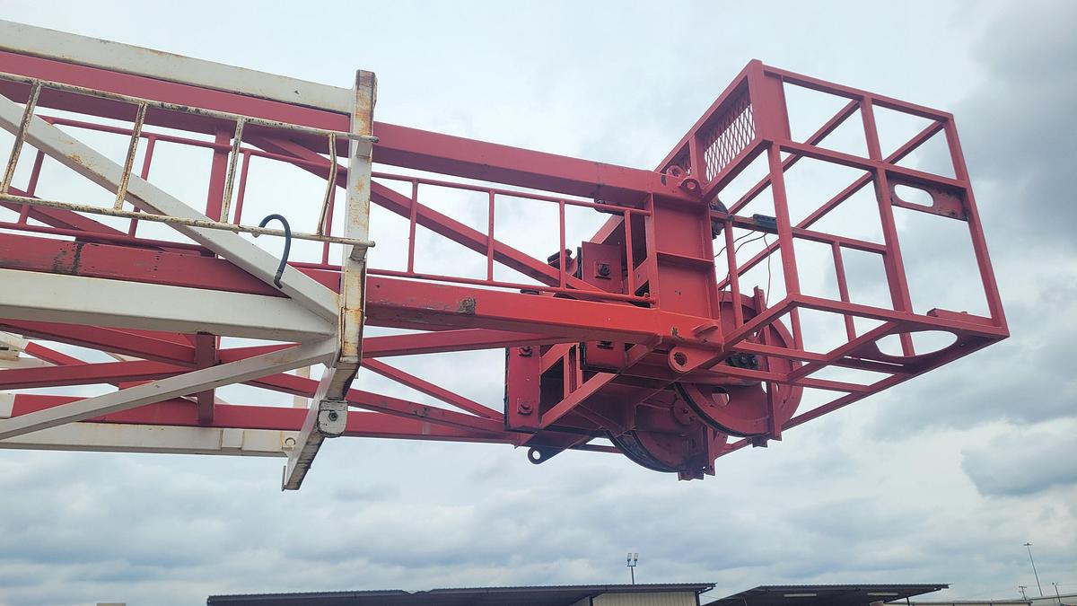 Used 2008 NOV 5C Workover Rig