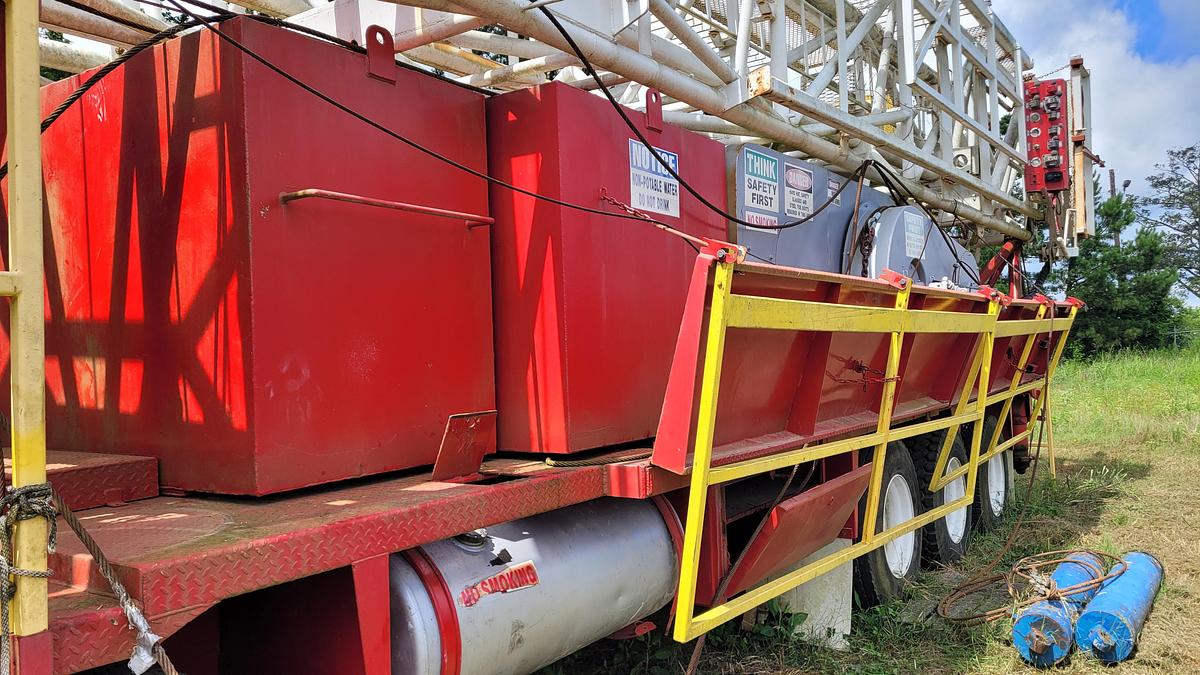 Used 2005 Lanco 750 Workover Rig