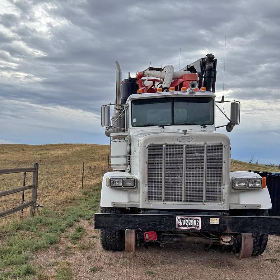 Used 2003 Guzzler Vacuum Excavator Truck