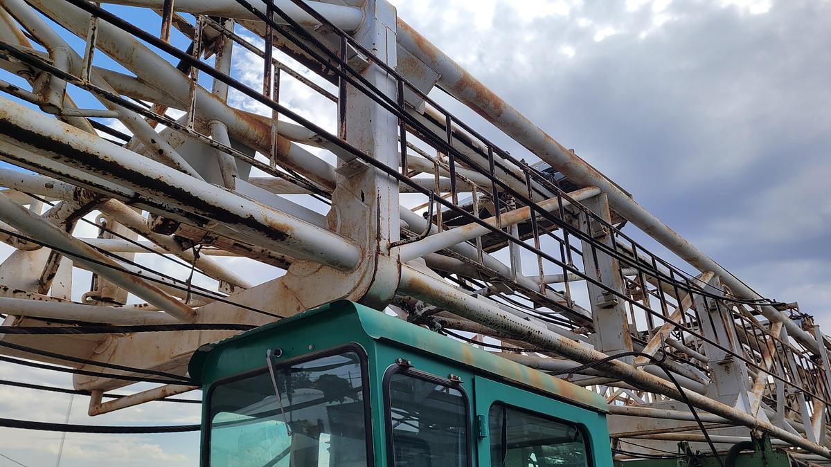 Used 1980 Franks 300 Workover Rig