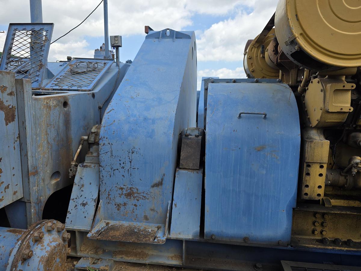 Used Skytop Brewster N-46 900 HP Drilling Rig